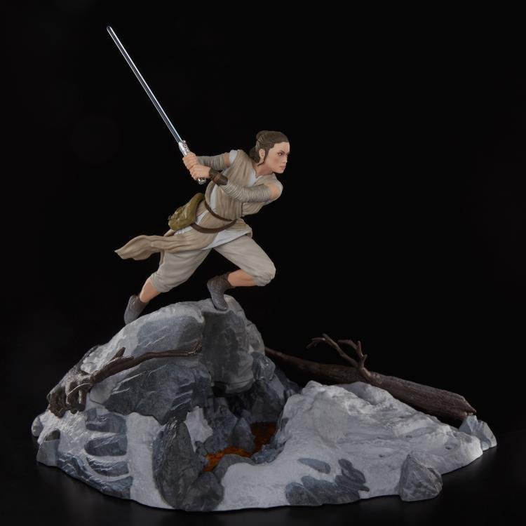Star Wars: The Black Series Centerpiece 04 Rey Statue - Image 7