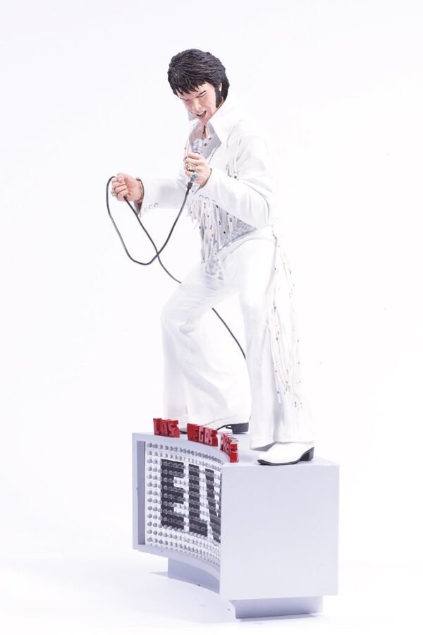 McFarlane Toys - Elvis Las Vegas Commemorative Figure - Exclusive - Image 2
