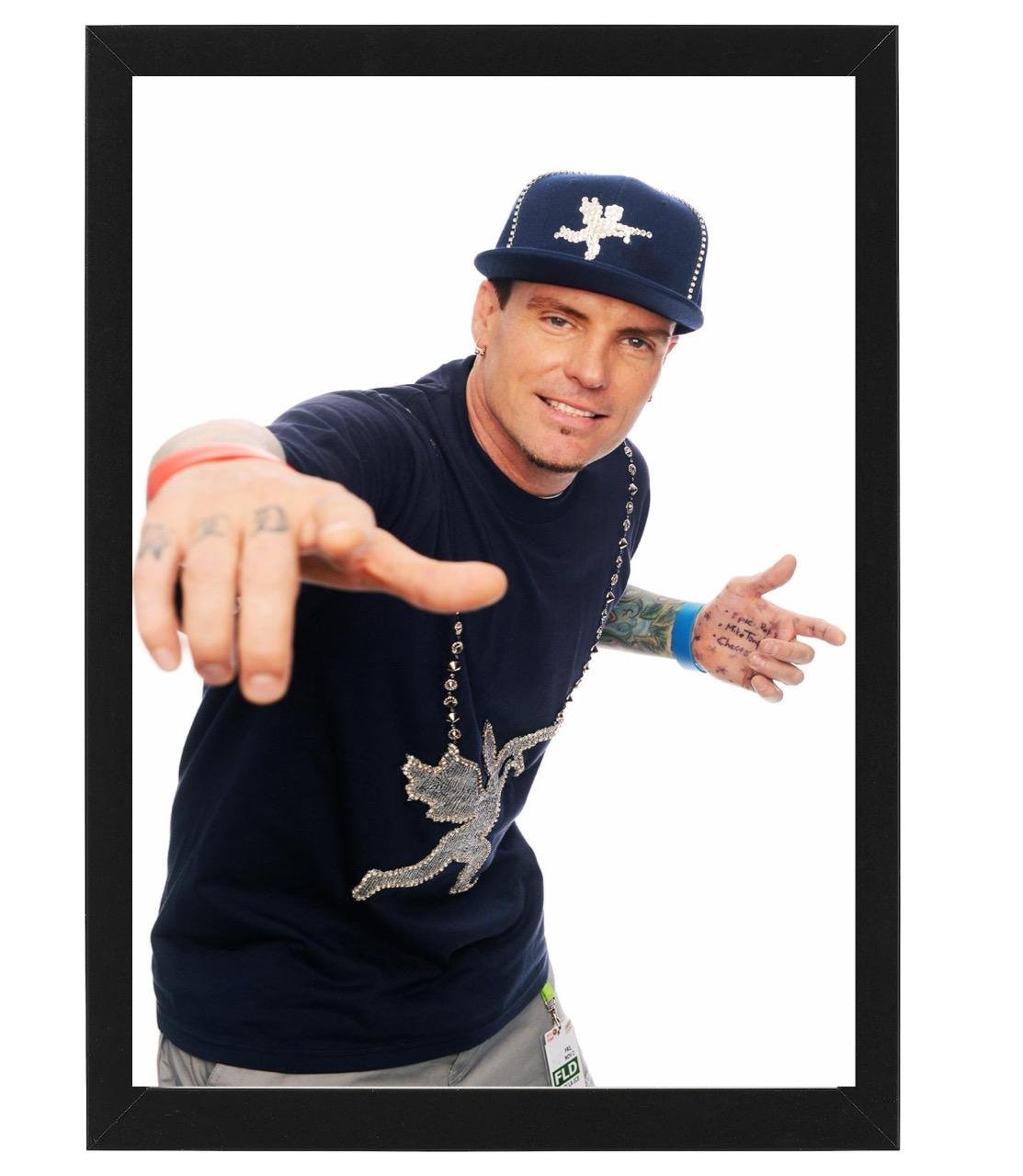 AdamMegaStore-2022-06-13_03-33-59_747800-1