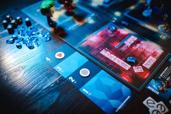 Pop! Funkoverse: DC 100 Strategy Game Base Set - Image 3