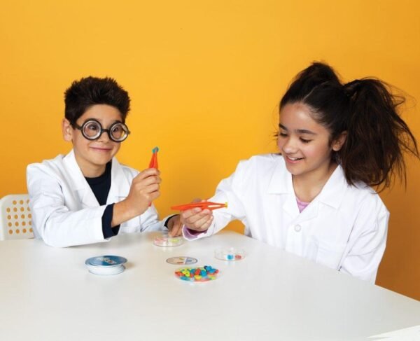 Family Games - DR MICROBE - Image 2