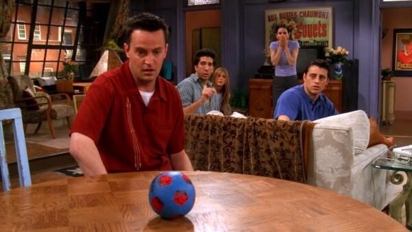 Friends - The One with The Ball Game - Image 8