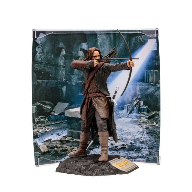 Aragorn from The Lord of the Rings (WB 100: Movie Maniacs) 6" Posed Figure - Image 5
