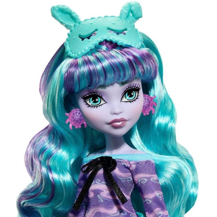 MATTEL: Monster High Creepover Party Twyla Doll - Image 9