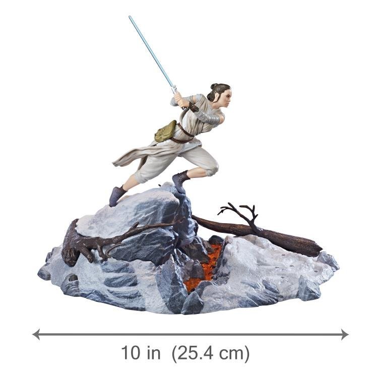 Star Wars: The Black Series Centerpiece 04 Rey Statue - Image 3